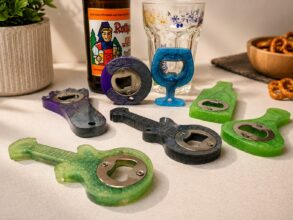 Décapsuleur en résine époxy personnalisé Les Créas d’Alex